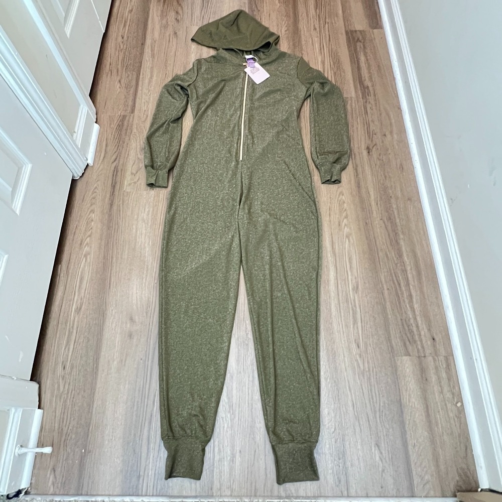 NWT Savage X Fenty Sleep & Shine Hooded One Piece Jumpsuit Green Small